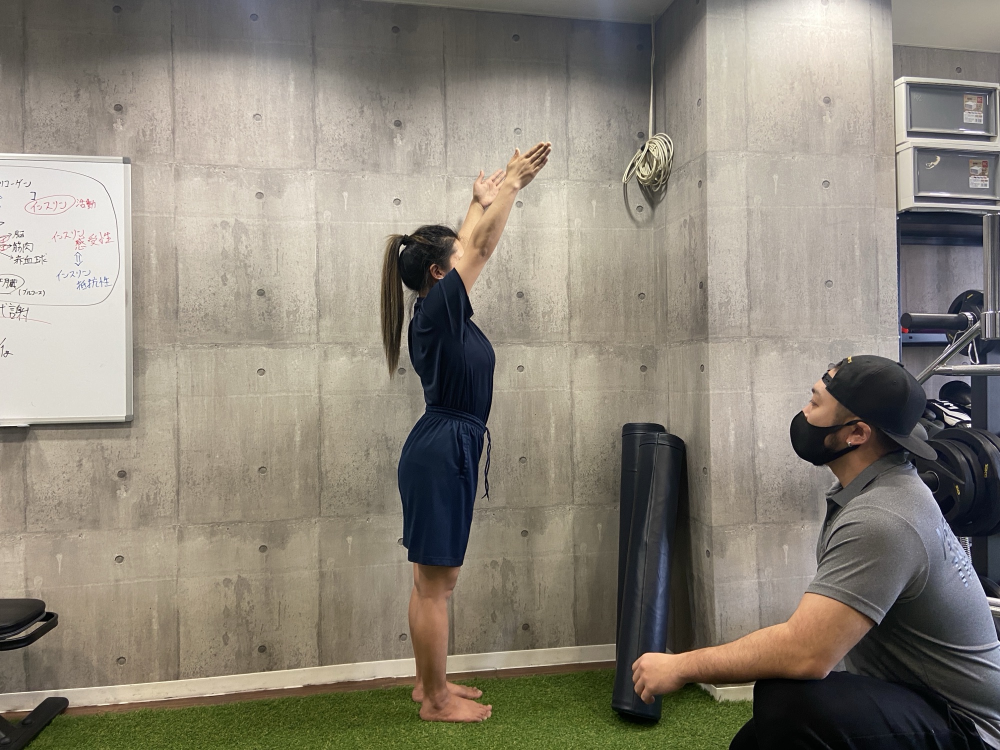 リフレックス代表による姿勢分析と指導風景